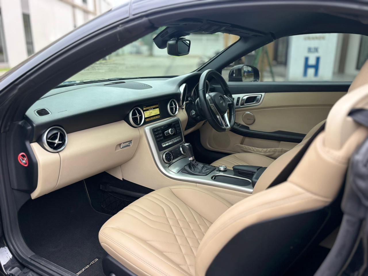 Mercedez Benz SLK250  2012